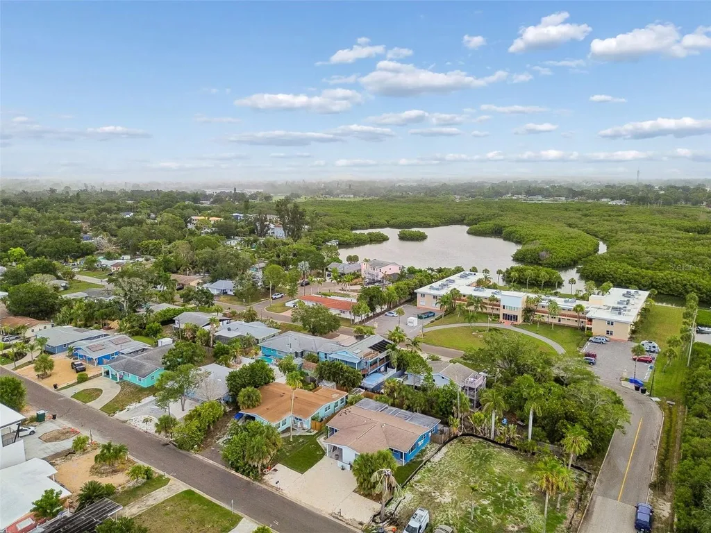 2832 Miriam Street S St Petersburg FL 33711