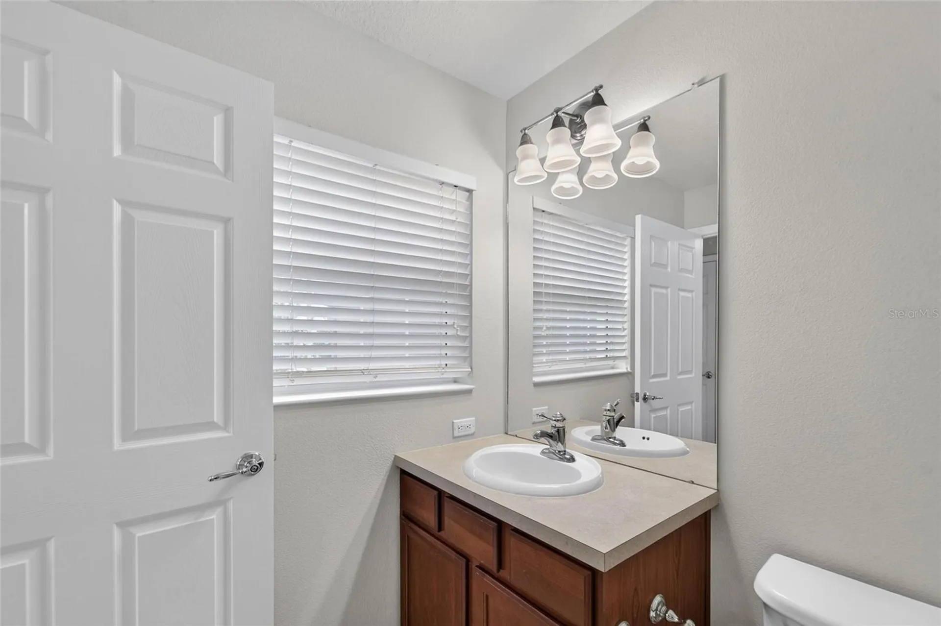 2005 River Turia Circle Riverview FL 33578