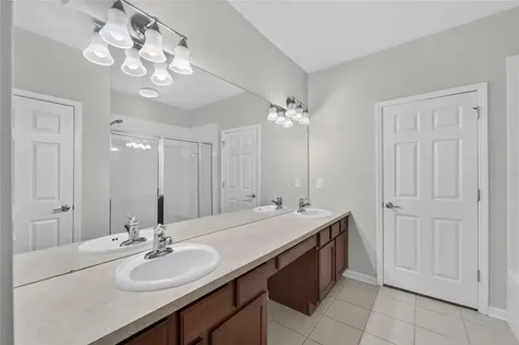 2005 River Turia Circle Riverview FL 33578