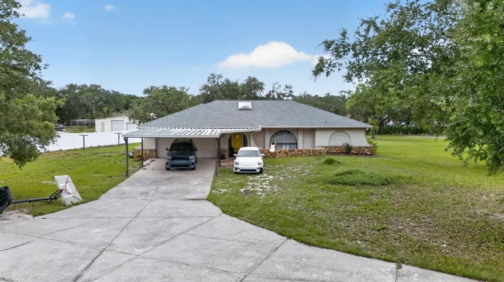 11501 Minnieola Drive New Port Richey FL 34654