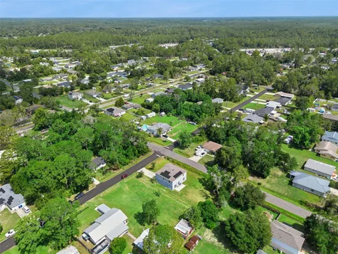 1995 5th Avenue Deland FL 32724