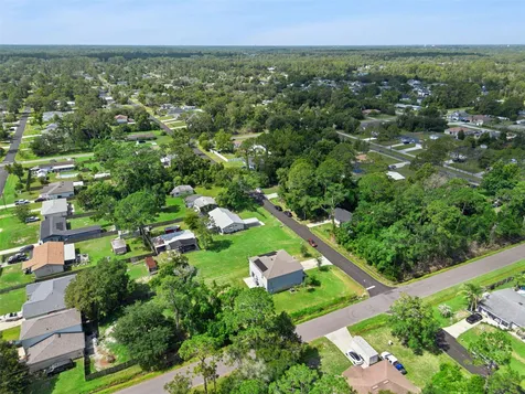1995 5th Avenue Deland FL 32724
