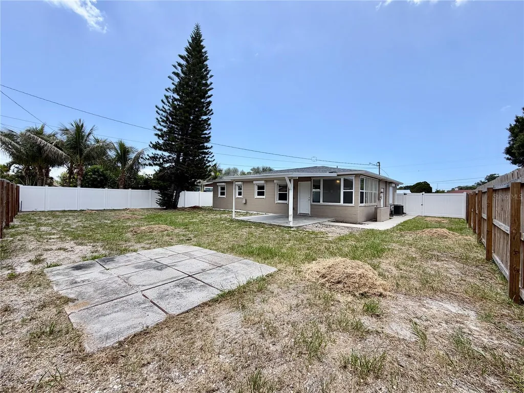 4515 54th Avenue N St Petersburg FL 33714