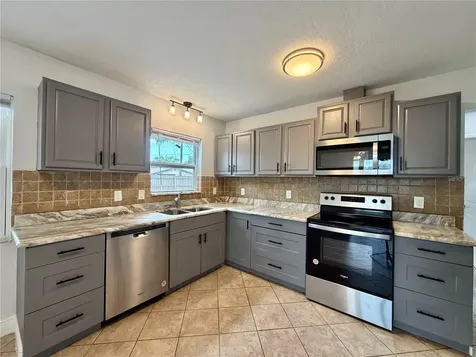 4515 54th Avenue N St Petersburg FL 33714