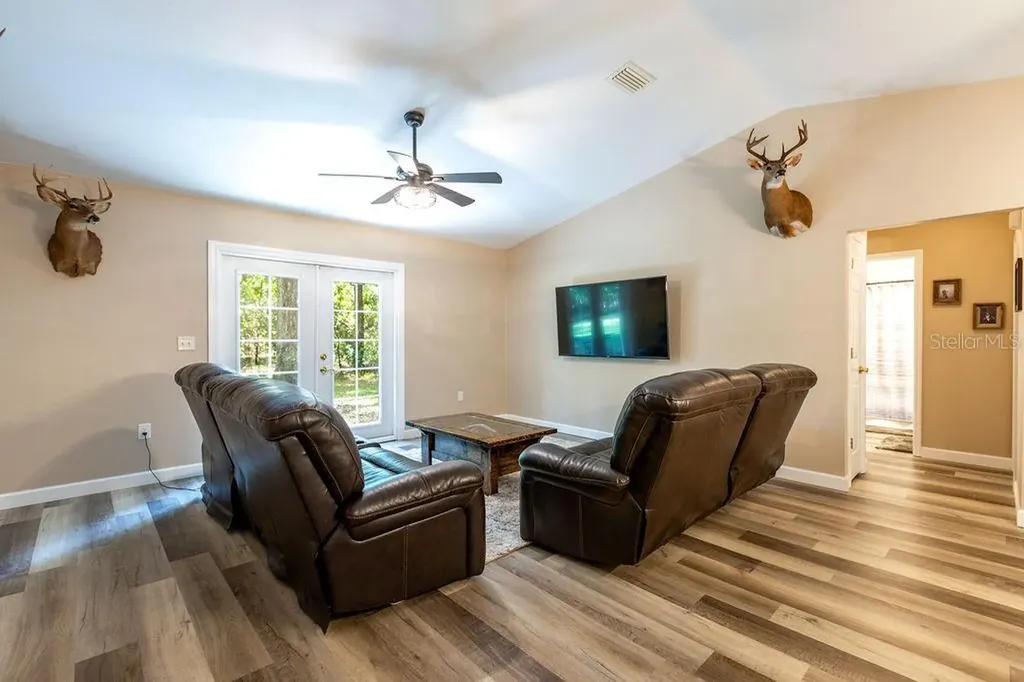 15713 NW 268th Terrace High Springs FL 32643
