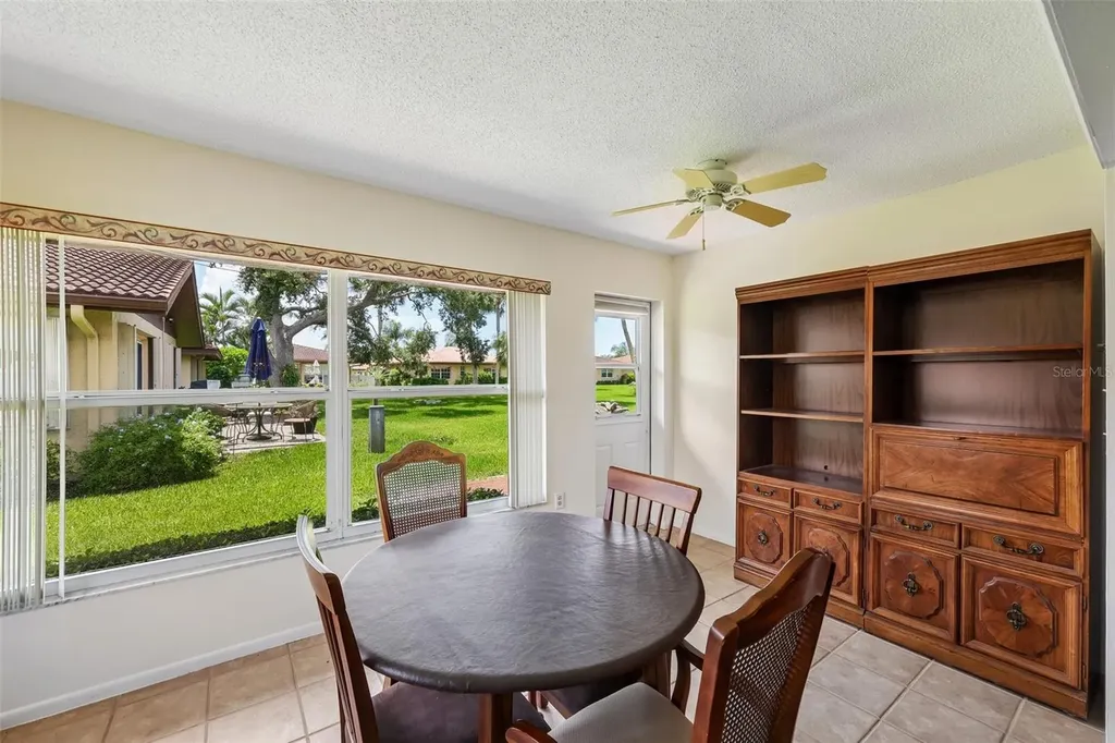 3210 Cambridge Avenue Bradenton FL 34207