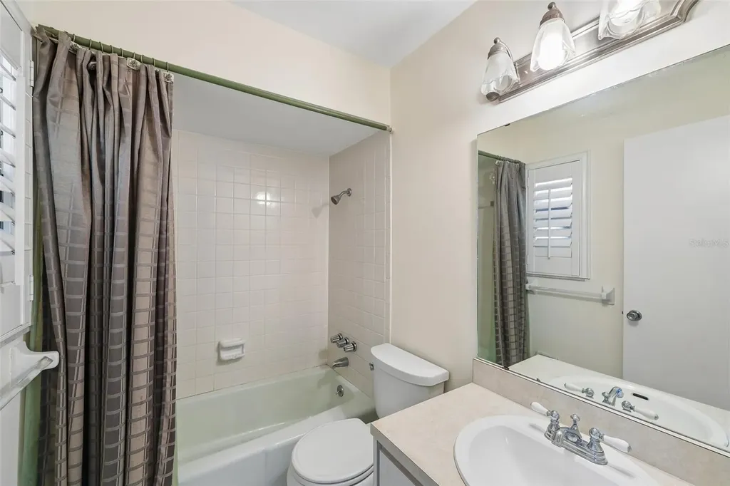 3210 Cambridge Avenue Bradenton FL 34207