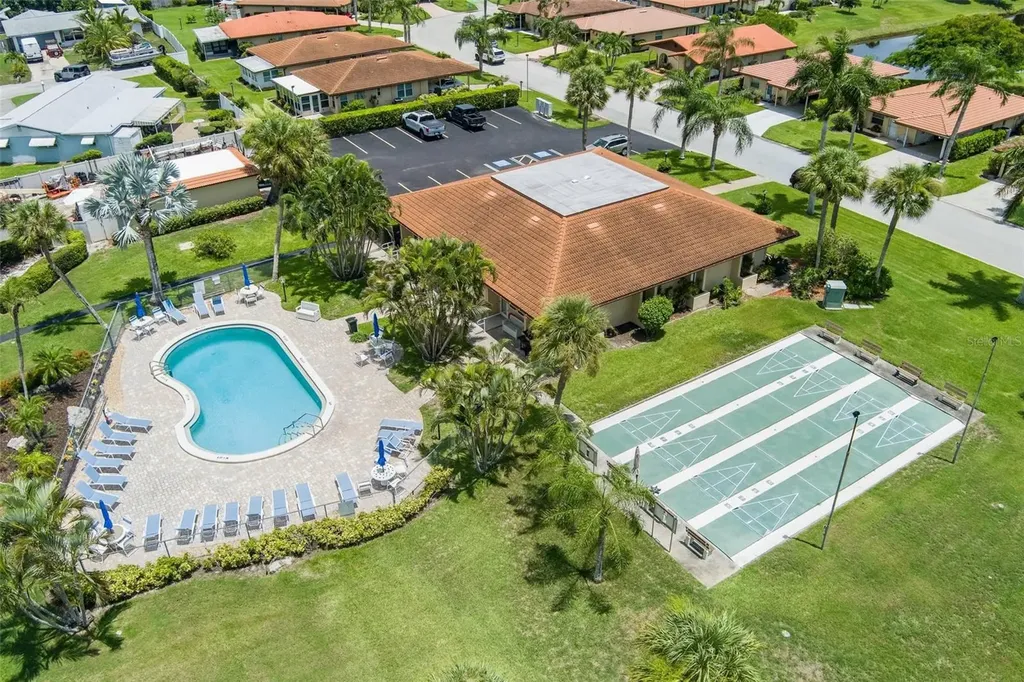 3210 Cambridge Avenue Bradenton FL 34207