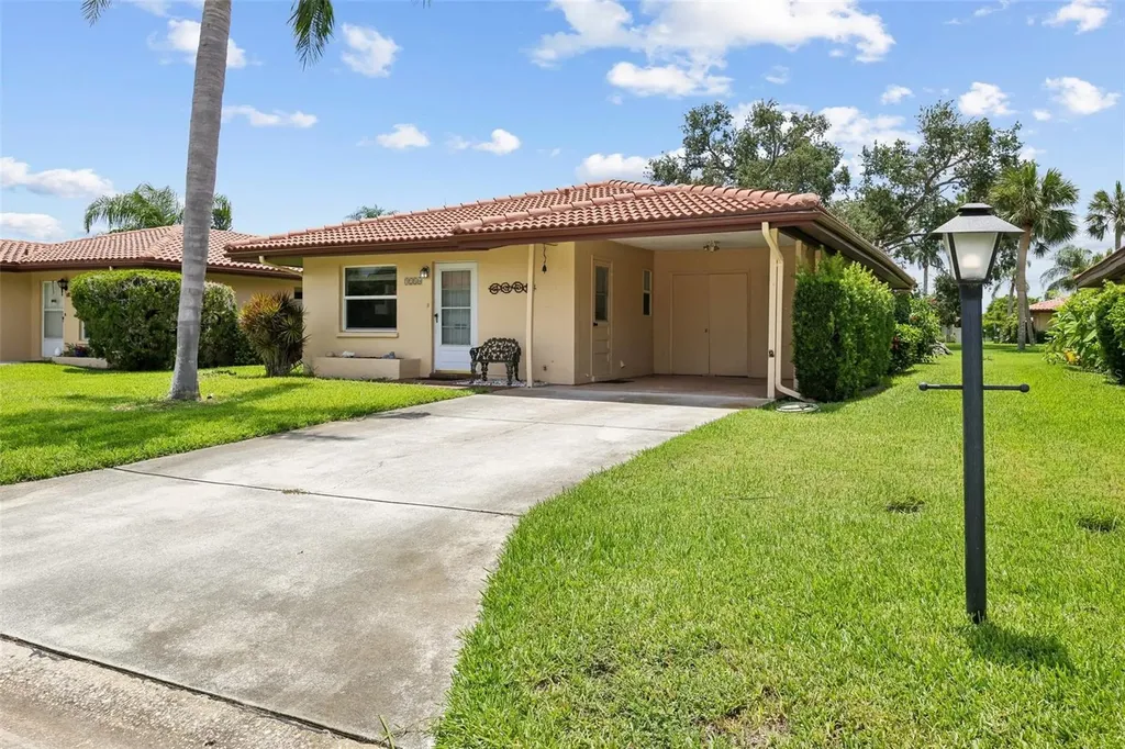 3210 Cambridge Avenue Bradenton FL 34207