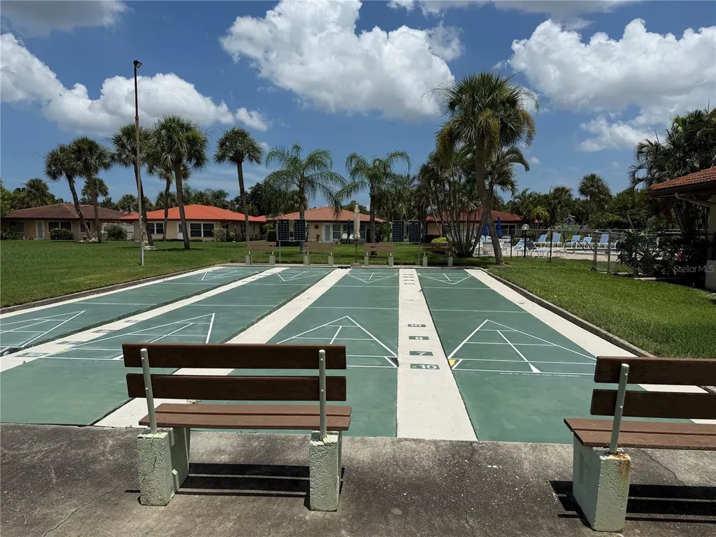 3210 Cambridge Avenue Bradenton FL 34207