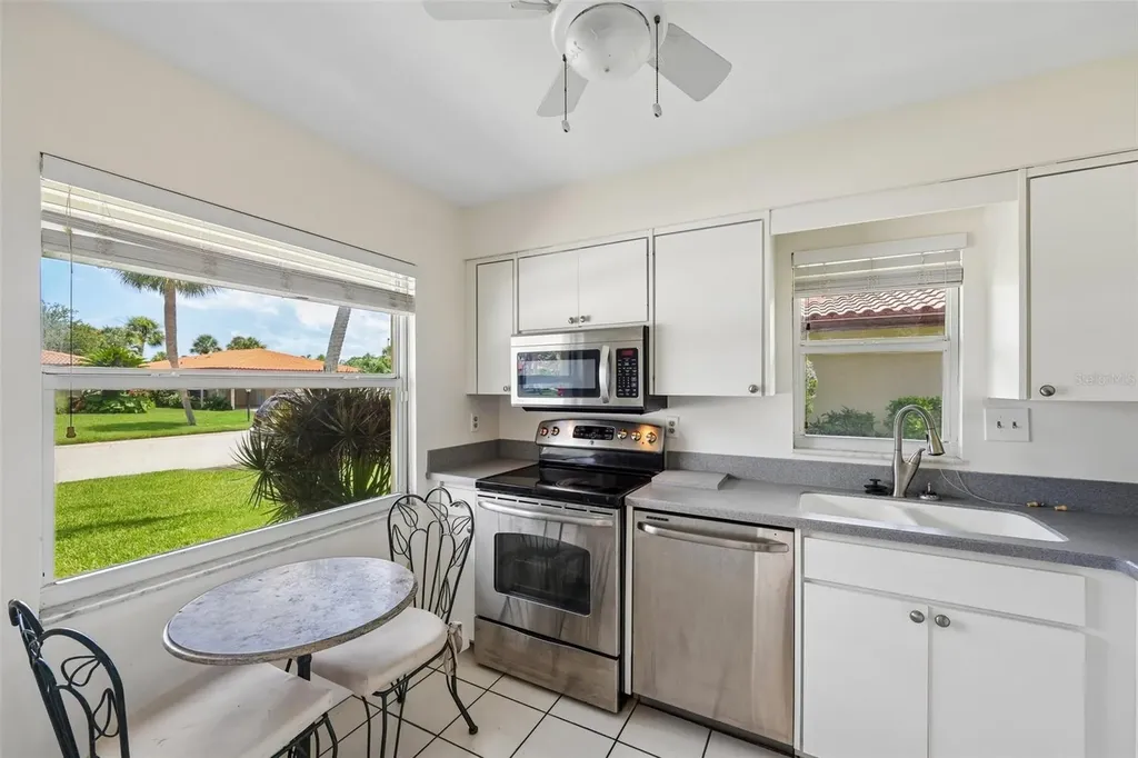 3210 Cambridge Avenue Bradenton FL 34207