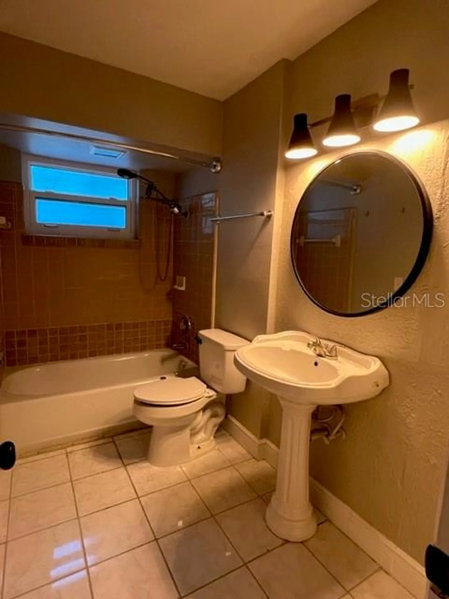 5035 1st Avenue N St Petersburg FL 33710