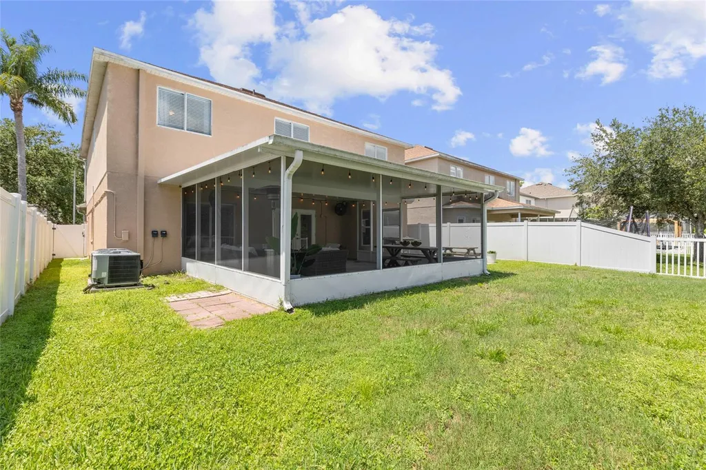 18923 Fishermans Bend Drive Lutz FL 33558