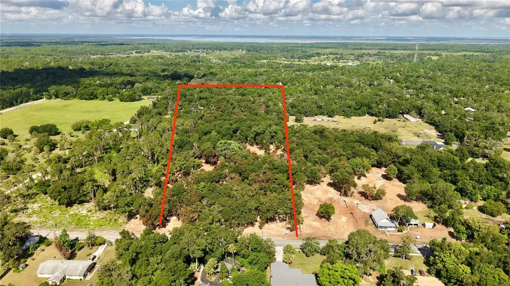 450A Old Geneva Road Geneva FL 32732
