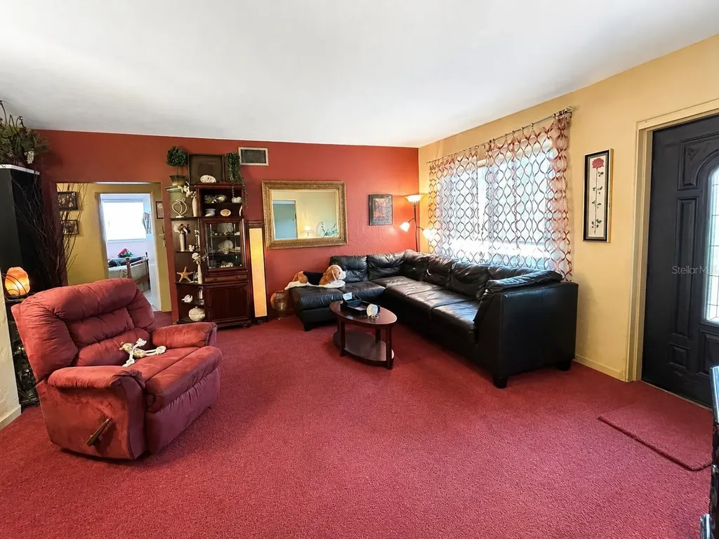 608 Dixie Lane South Daytona FL 32119