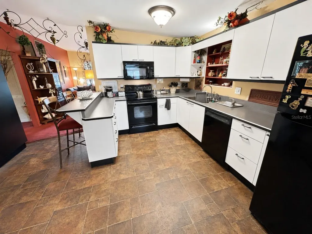 608 Dixie Lane South Daytona FL 32119