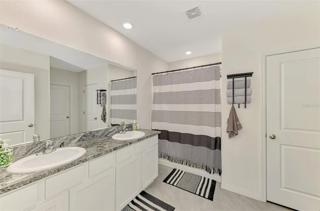 17733 Canopy Place Bradenton FL 34211