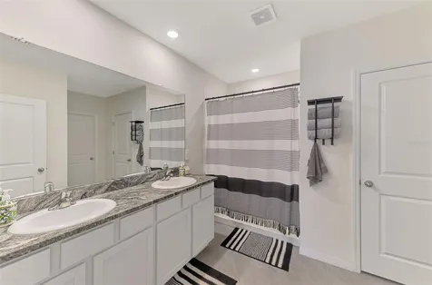 17733 Canopy Place Bradenton FL 34211