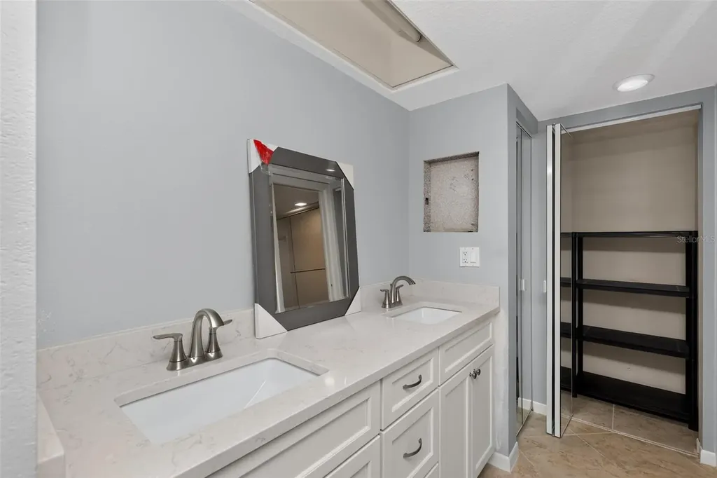 1724 Golfview Drive Tarpon Springs FL 34689
