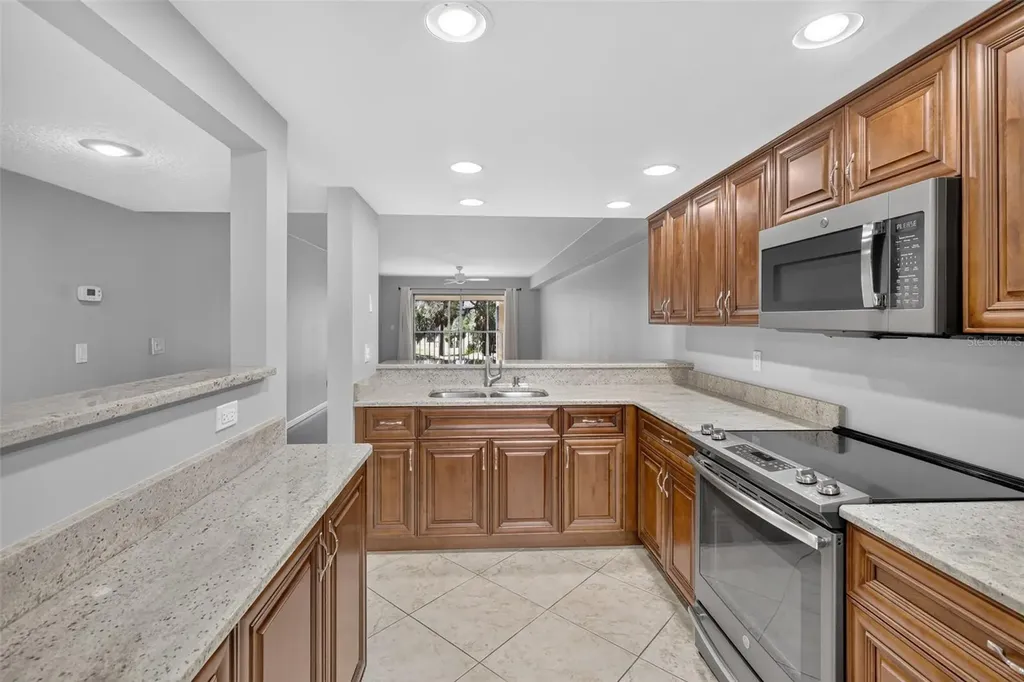 1724 Golfview Drive Tarpon Springs FL 34689