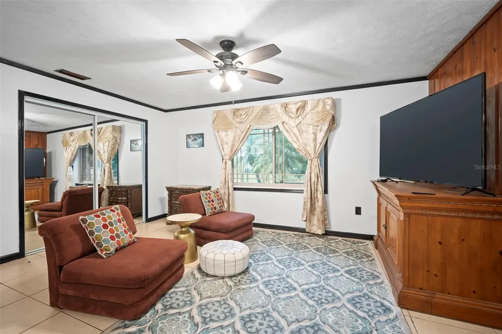 298-300 Orange Avenue St Cloud FL 34769