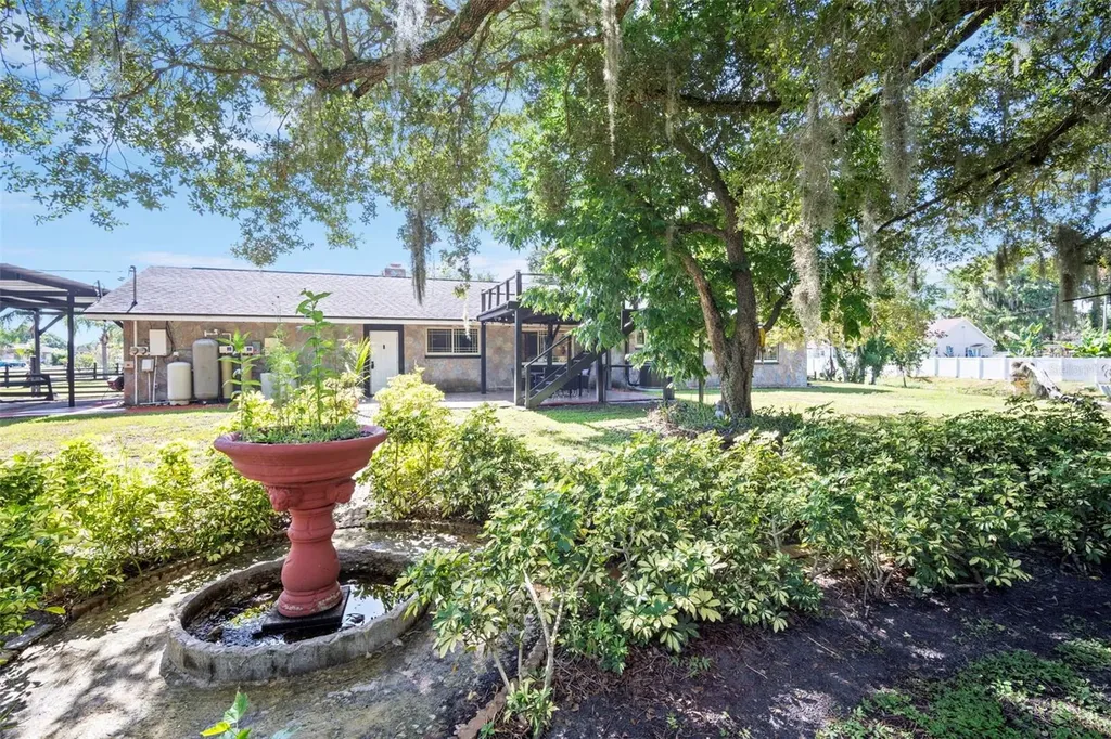 298-300 Orange Avenue St Cloud FL 34769