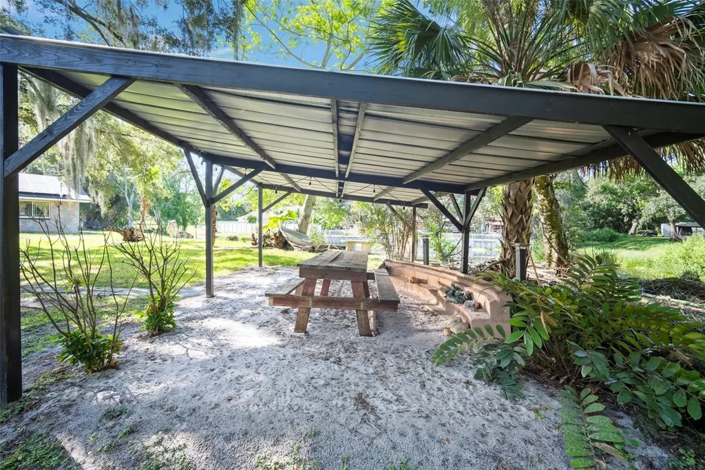 298-300 Orange Avenue St Cloud FL 34769