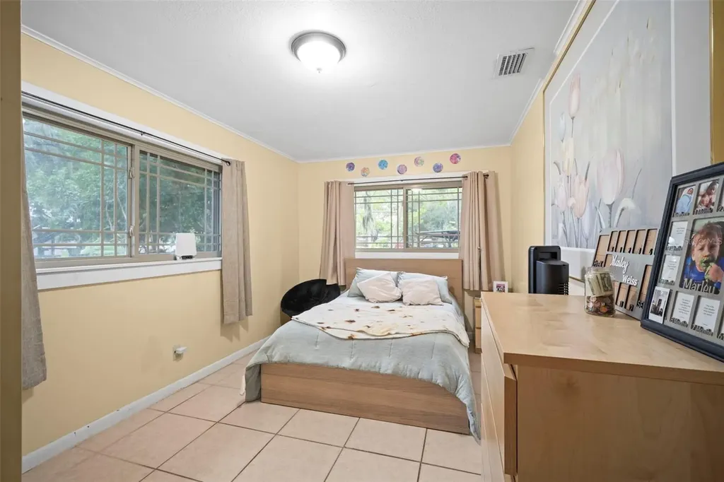 298-300 Orange Avenue St Cloud FL 34769