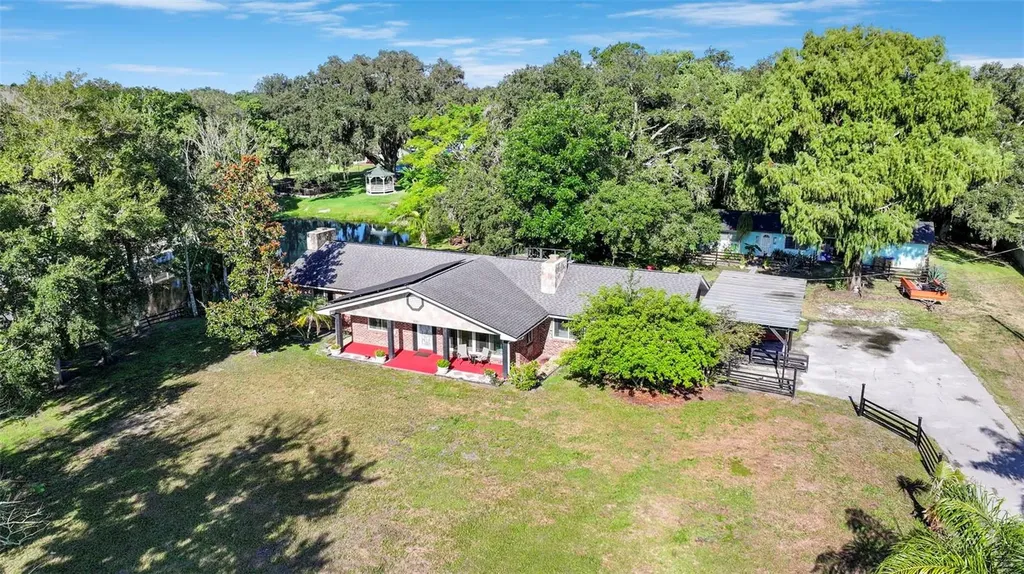 298-300 Orange Avenue St Cloud FL 34769