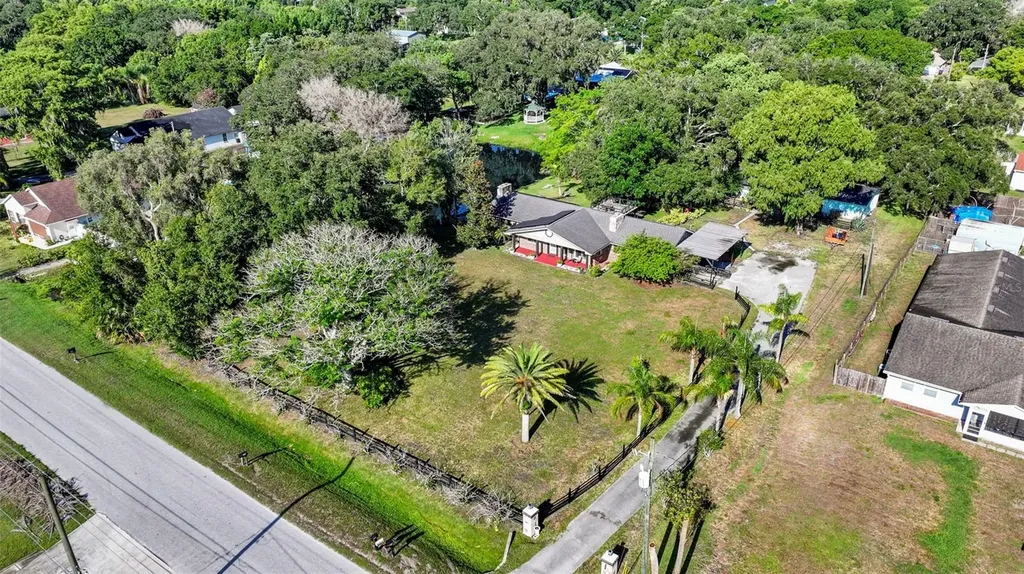 298-300 Orange Avenue St Cloud FL 34769