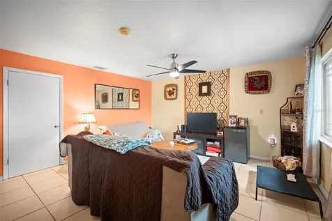 298-300 Orange Avenue St Cloud FL 34769