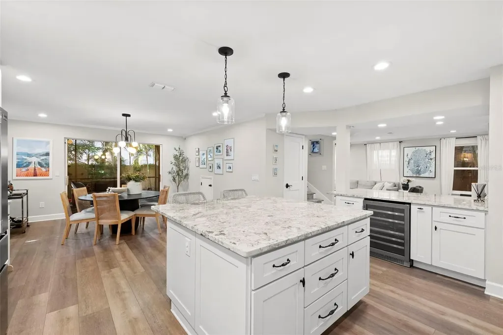 2910 W Estrella Street Tampa FL 33629