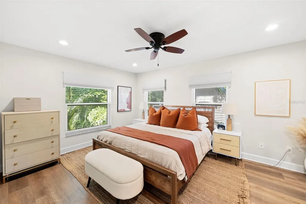 2910 W Estrella Street Tampa FL 33629