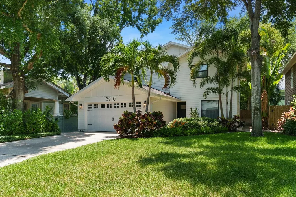 2910 W Estrella Street Tampa FL 33629