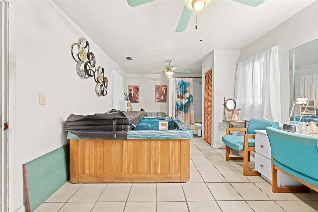 10412 N Altman Street Tampa FL 33612