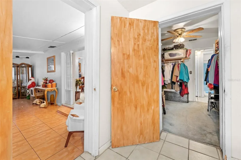 10412 N Altman Street Tampa FL 33612