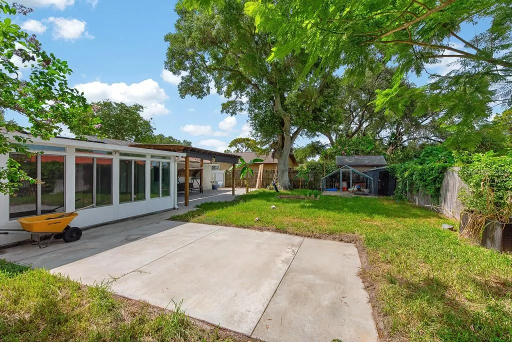 6070 73rd Street N St Petersburg FL 33709