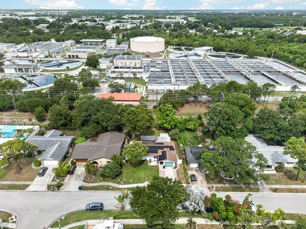 6070 73rd Street N St Petersburg FL 33709