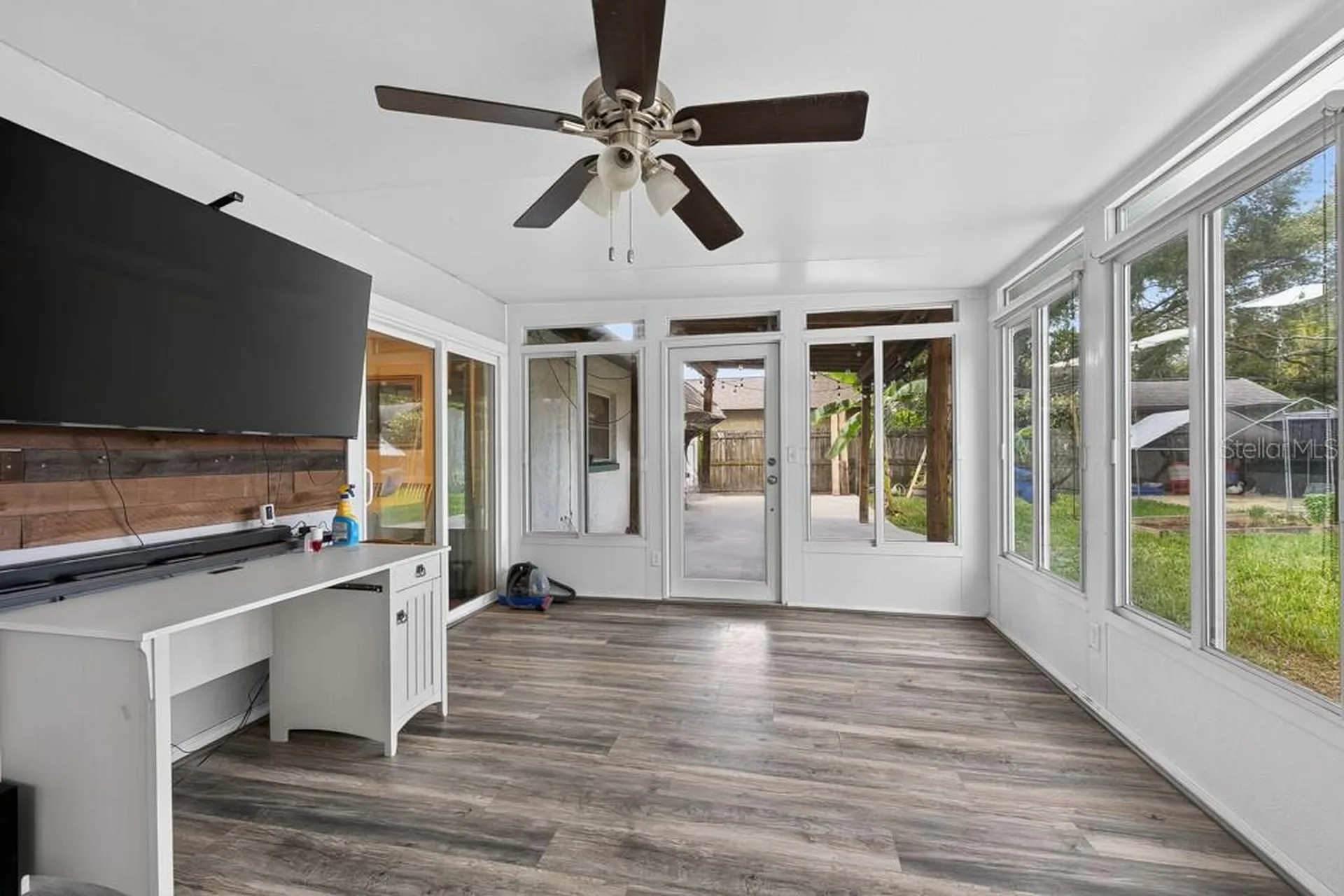 6070 73rd Street N St Petersburg FL 33709