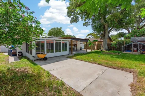 6070 73rd Street N St Petersburg FL 33709