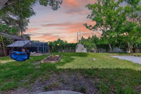6070 73rd Street N St Petersburg FL 33709