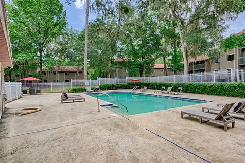 83 SE 16th Avenue Gainesville FL 32601