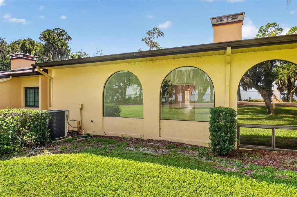 1111 Lakeshore Drive Eustis FL 32726