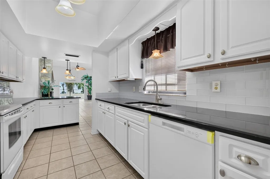 1111 Lakeshore Drive Eustis FL 32726
