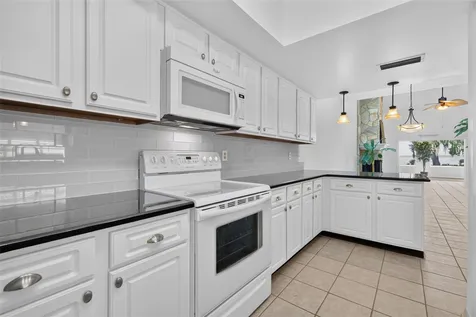 1111 Lakeshore Drive Eustis FL 32726