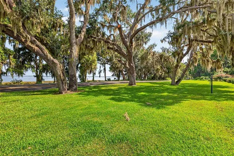 1111 Lakeshore Drive Eustis FL 32726