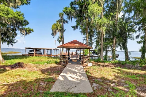 1111 Lakeshore Drive Eustis FL 32726