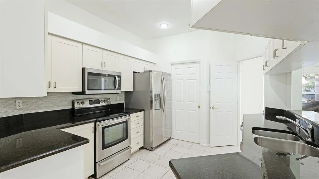 534 Oak Bay Drive Osprey FL 34229