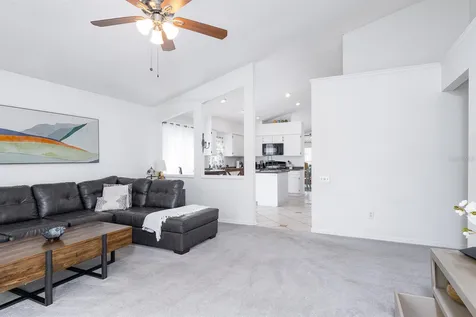 254 Oak Park Place Casselberry FL 32707