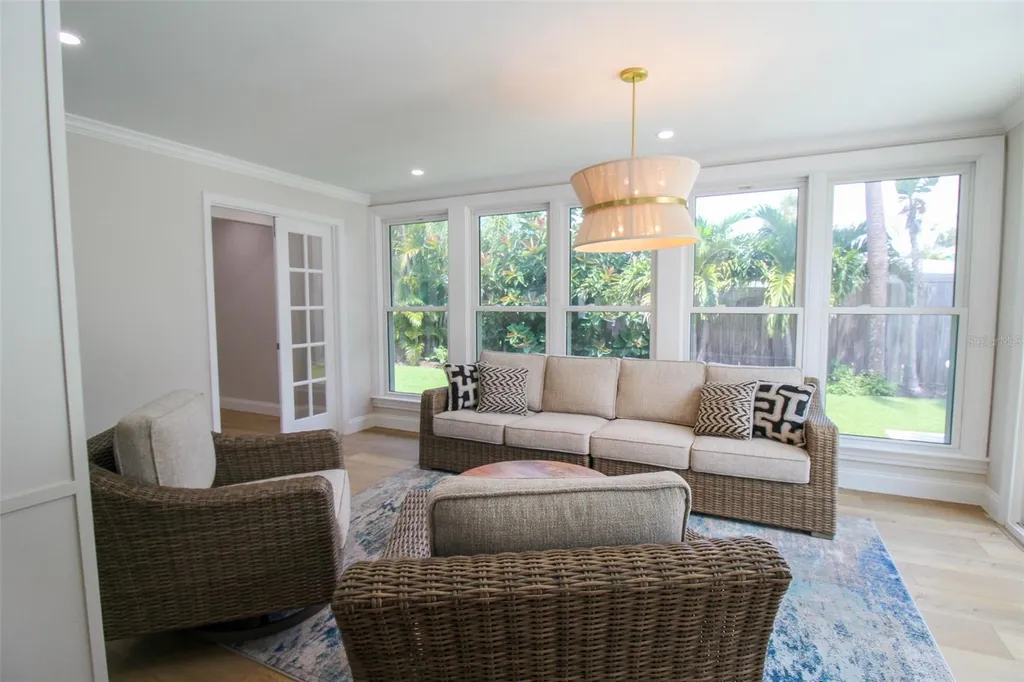 691 Russell Street Longboat Key FL 34228